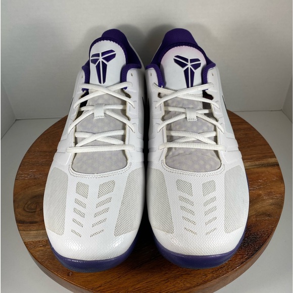 Kobe Mentality White Court Purple Alpha - Picture 5 of 8